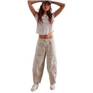 Free People We The Free Silverton Pull-On Barrel Jeans in Ecru Womens Size XS